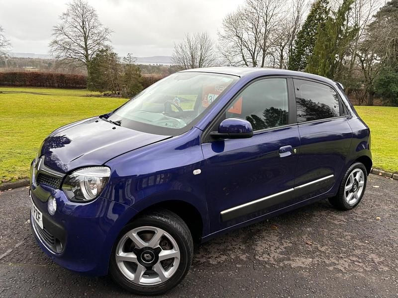 Purple Used 2017 Renault Twingo Dynamique Hatchback | £3,495 (Super price) - Image 1/4