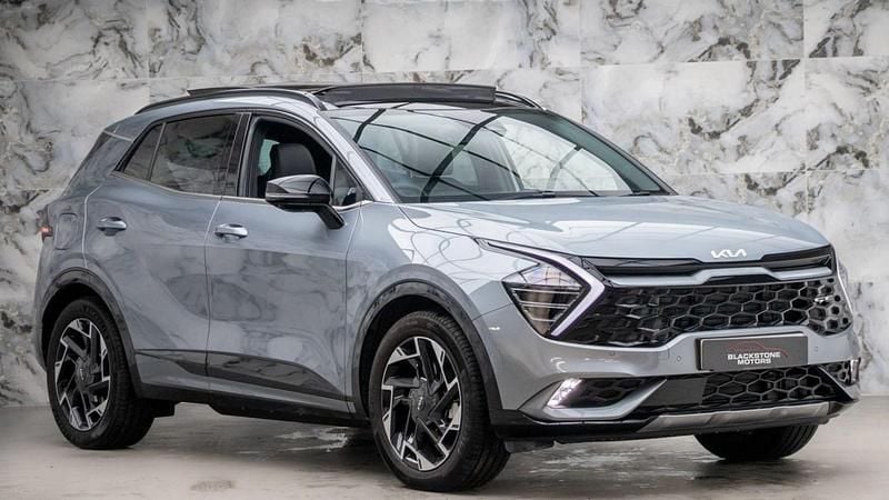 Silver Used 2023 Kia Sportage 2 SUV | £31,989 (Expensive) - Image 1/4
