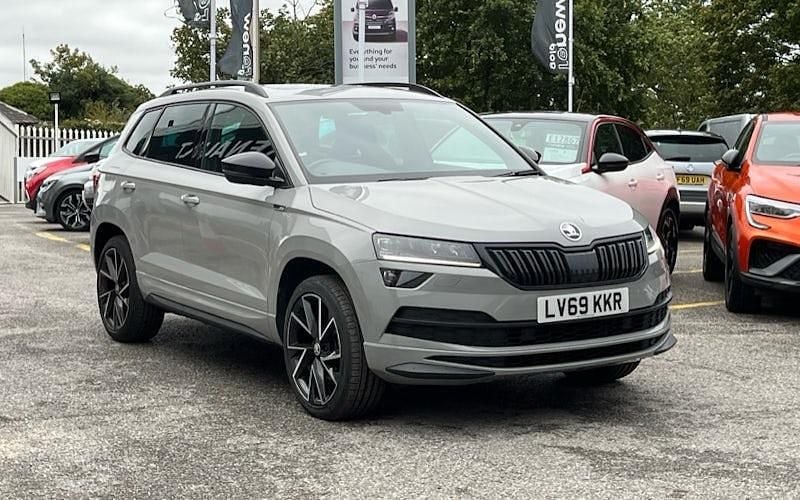 Used 2022 Skoda Karoq SportLine SUV | £19,935 (Super price) - Image 1/4