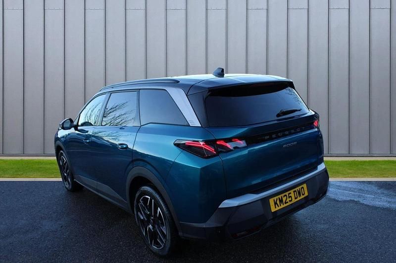 Used Peugeot 5008 GT 134 HP (98 kW) 2025 Blue MPV