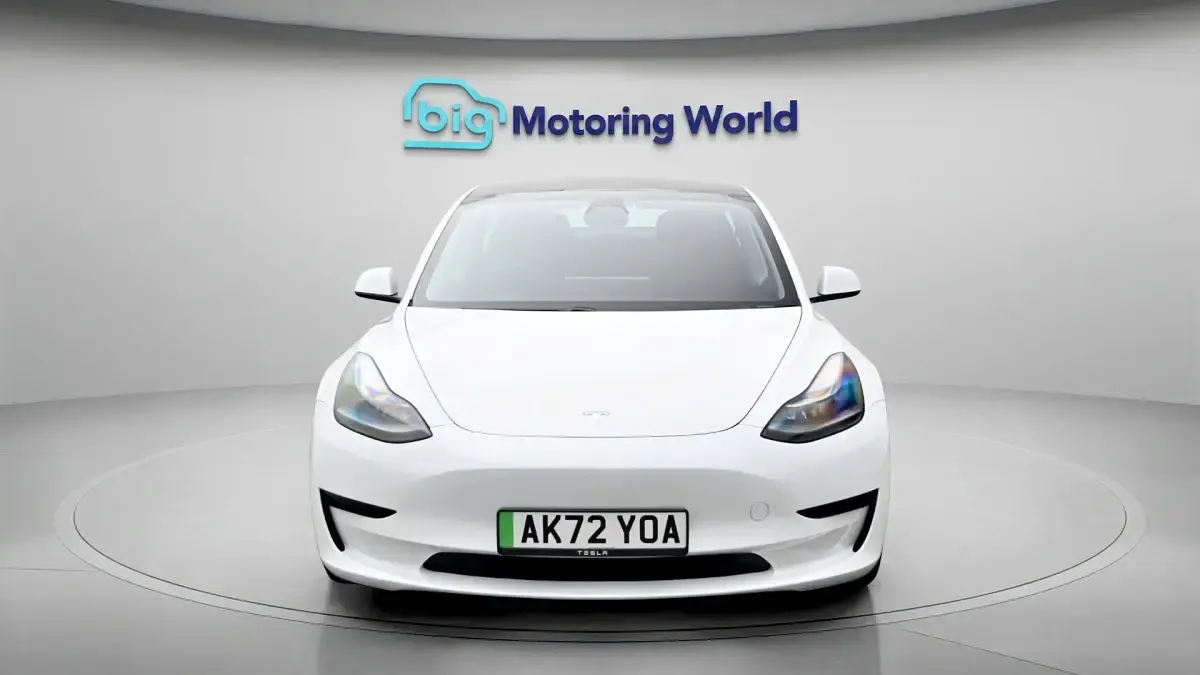 Used Tesla Model 3 RWD 222 kW (302 HP) 2022 White Sedan