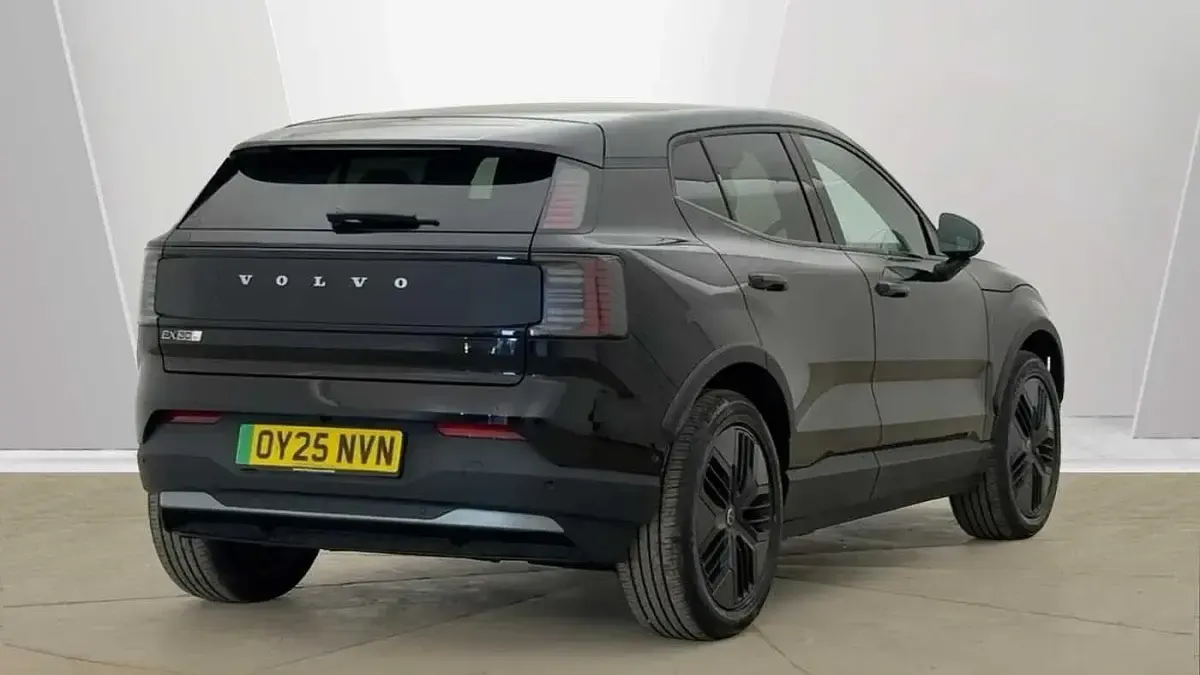 New Volvo EX30 CC Performance 310 kW (422 HP) 2025 Black SUV
