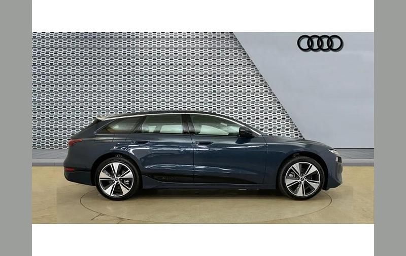 Novo Audi e-tron Sport 206 kW (281 HP) 2025 Other SUV