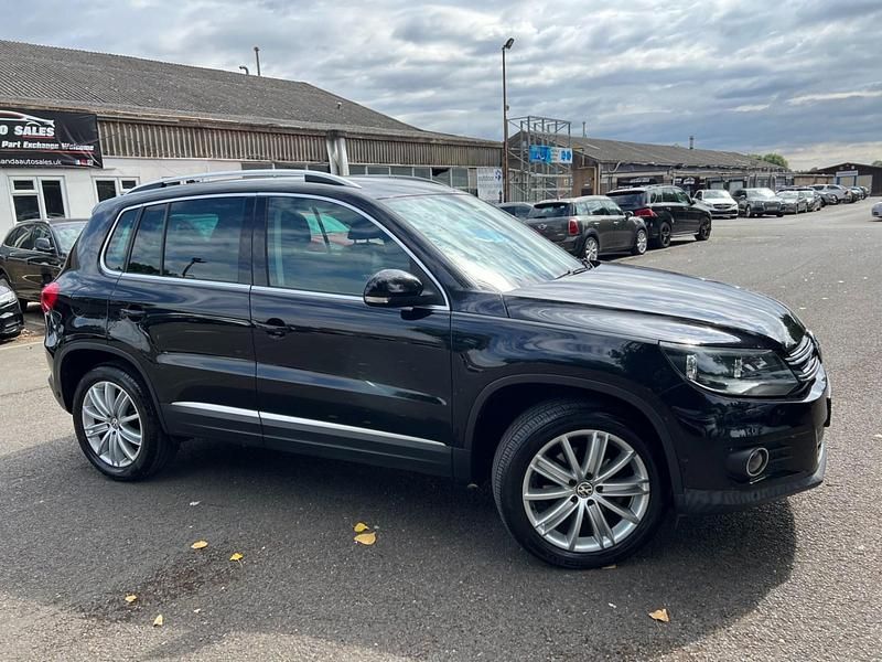 Used VW Tiguan Edition 150 HP (110 kW) 2015 Black SUV