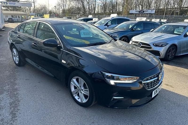 Used Vauxhall Insignia SRi 122 HP (89 kW) 2021 Black Hatchback