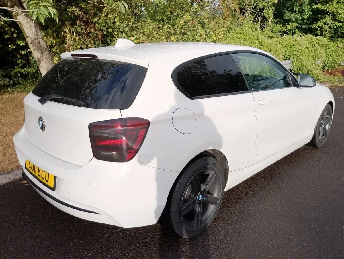 Used BMW 114 Sport Line 2013 White Hatchback