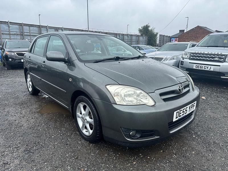 Grey Used 2005 Toyota Corolla Hatchback | £1,599 (Fair price) - Image 1/4