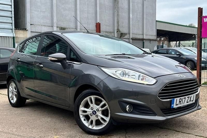 Grey Used 2017 Ford Fiesta Zetec Hatchback | £5,000 (Good price) - Image 1/1