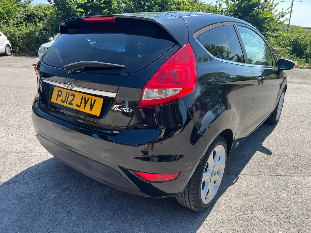 Used Ford Fiesta Zetec 2012 Black Hatchback