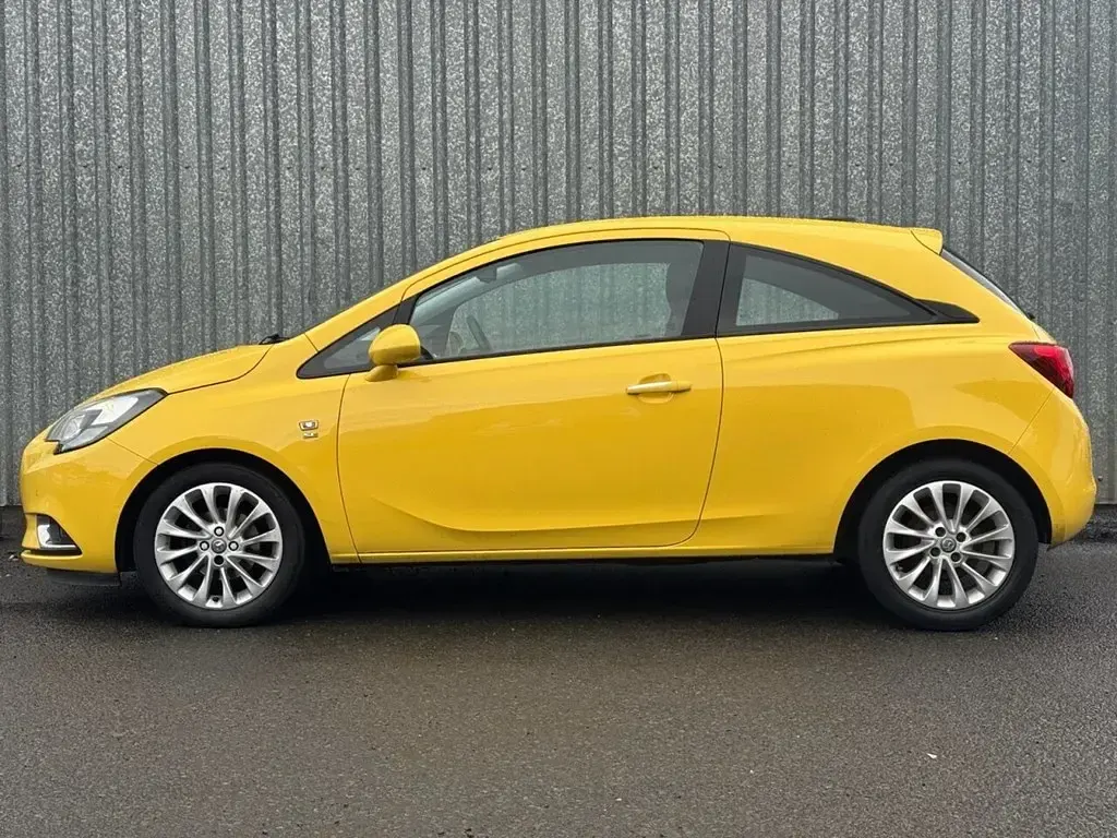 Used Vauxhall Corsa 90 HP (66 kW) 2015 Yellow Hatchback