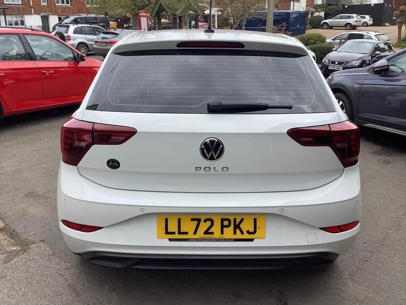 Used VW Polo Life 95 HP (69 kW) 2022 White Hatchback