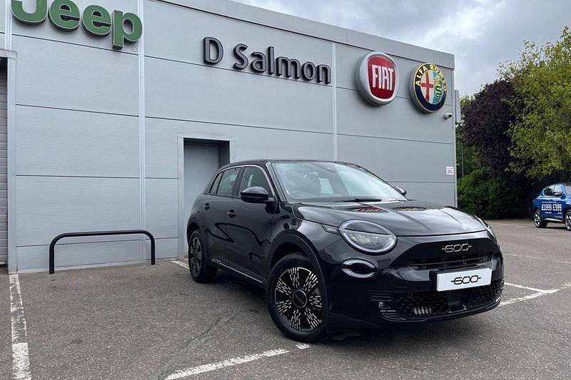 Black New 2025 Fiat 600 S SUV | £20,995 (Good price) - Image 1/1
