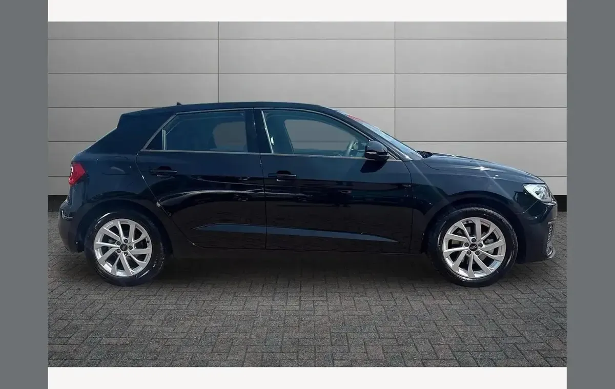 Used Audi A1 Sport 113 HP (83 kW) 2024 Black SUV
