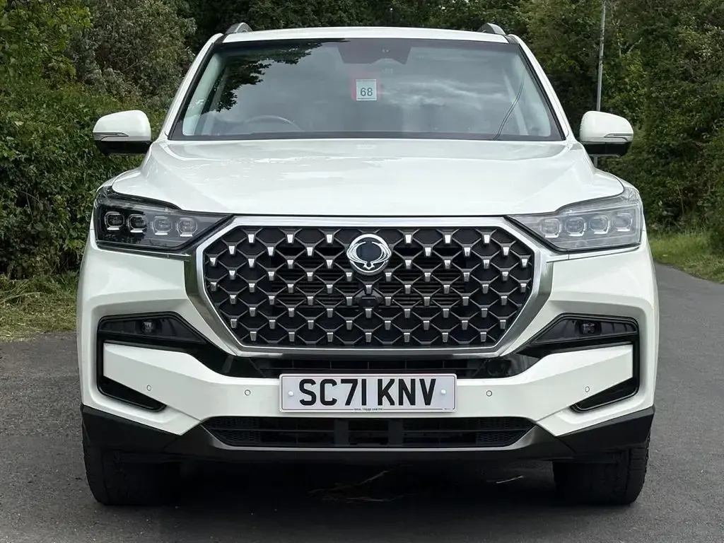 Used SsangYong Rexton 202 HP (148 kW) 2022 White SUV