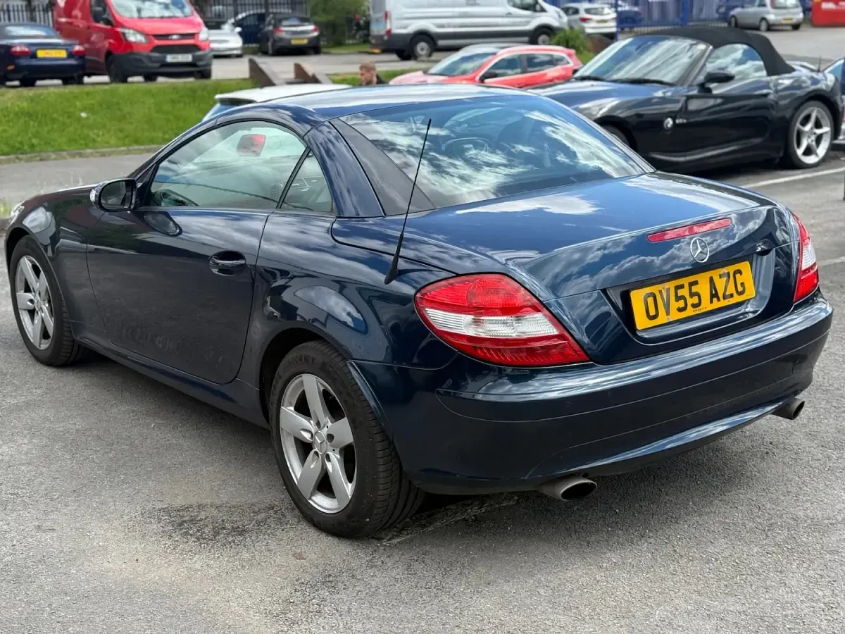Used Mercedes SLK280 2006 Blue Cabriolet