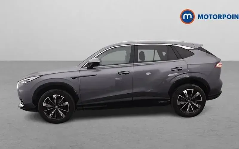 Usado MG HS Trophy 224 HP (164 kW) 2025 Cinzento SUV