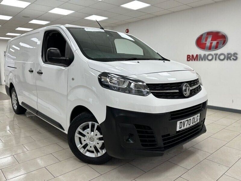 White Used 2020 Vauxhall Vivaro S Van | £10,495 (Fair price) - Image 1/4