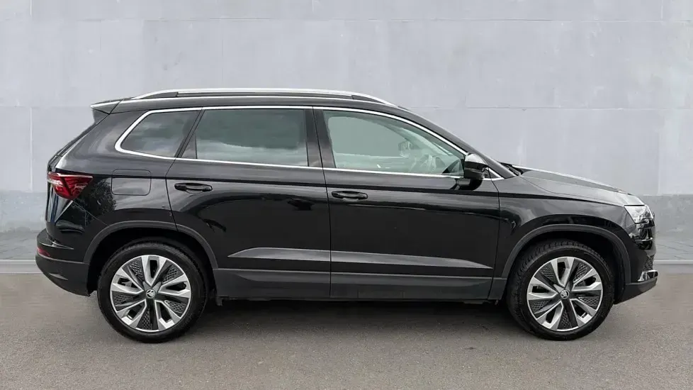 Używany Skoda Karoq SE L 150 KM (110 kW) 2024 Czarny SUV
