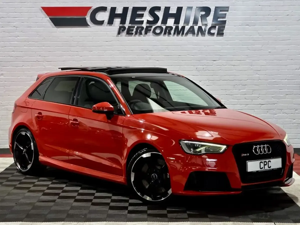 Used Audi RS3 Comfort 362 HP (266 kW) 2015 Red Sedan