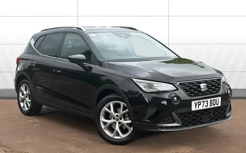 Usado Seat Arona FR 110 CV (80 kW) 2023 SUV