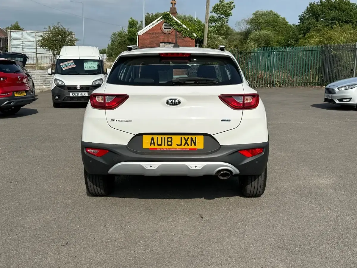 Used Kia Stonic 108 HP (79 kW) 2018 White SUV