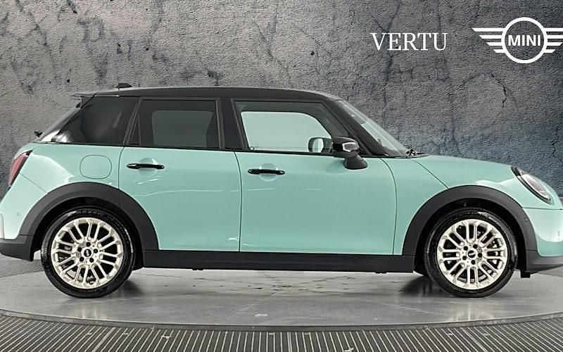 Usado Mini Cooper Exclusive 150 kW (204 HP) 2026 Citadino