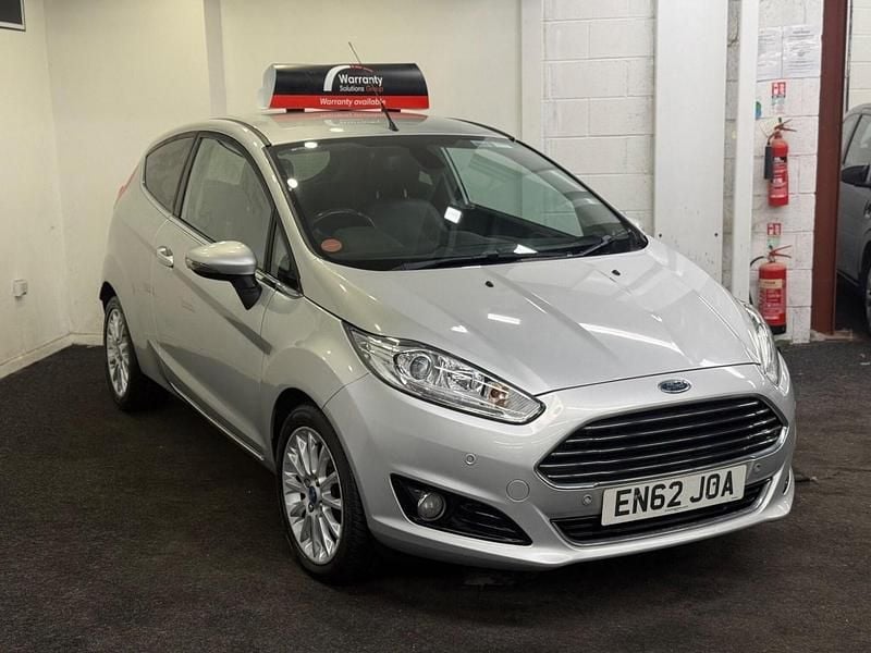 Used Ford Fiesta Titanium X 125 HP (91 kW) 2013 Silver Hatchback