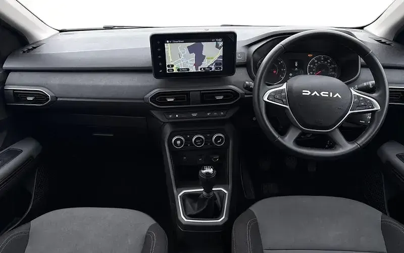 Used Dacia Jogger Extreme 110 HP (80 kW) 2024 Green MPV