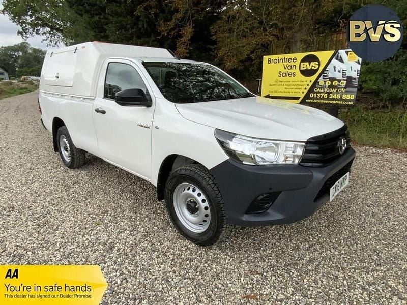 White Used 2018 Toyota HiLux Active Pickup | £14,750 (Fair price) - Image 1/4