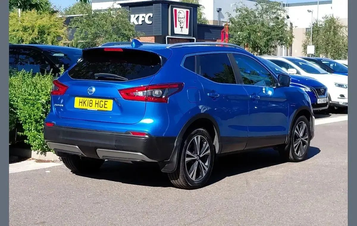 Used Nissan Qashqai N-Connecta 108 HP (79 kW) 2018 Blue SUV