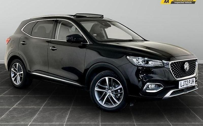 Black Used 2022 MG HS Exclusive SUV | £16,495 (Fair price) - Image 1/2