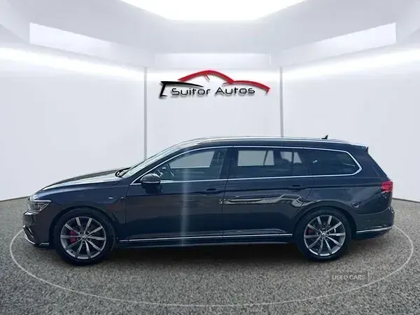 Used VW Passat SEL 190 HP (139 kW) 2020 Grey Estate