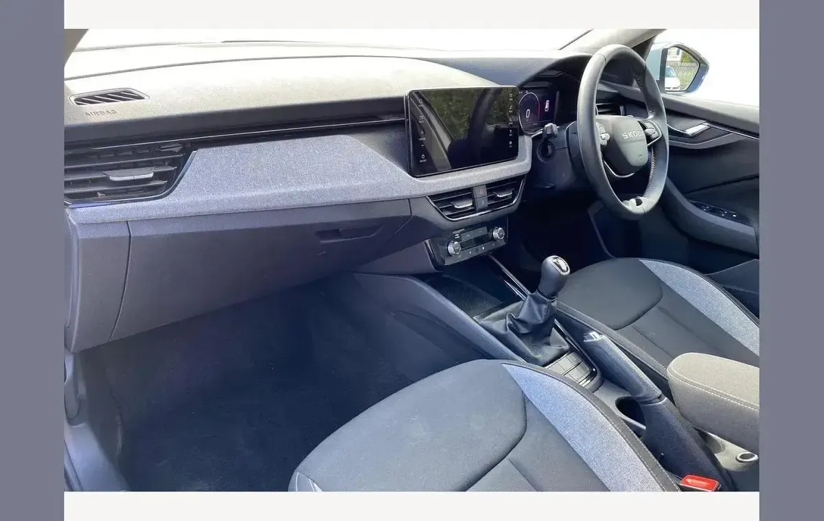 Used Skoda Kamiq SE 116 HP (85 kW) 2025 White SUV