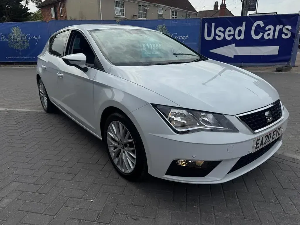 Used Seat Leon SE Dynamic 2020 White Hatchback