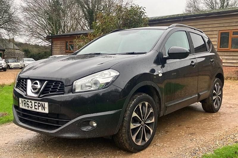 Black Used 2013 Nissan Qashqai 360º SUV | £4,490 (A bit pricey) - Image 1/1