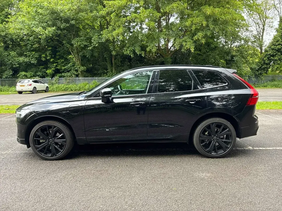 Used Volvo XC60 Plus 2025 Black SUV