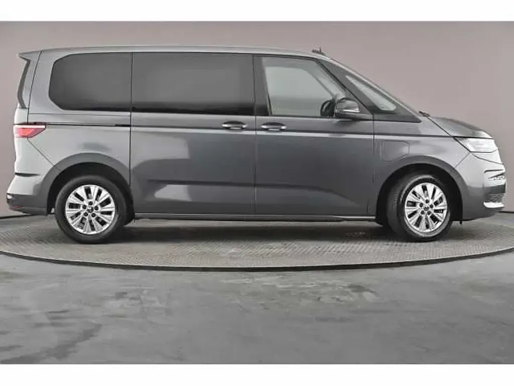 Used VW Multivan 218 HP (160 kW) 2024 MPV