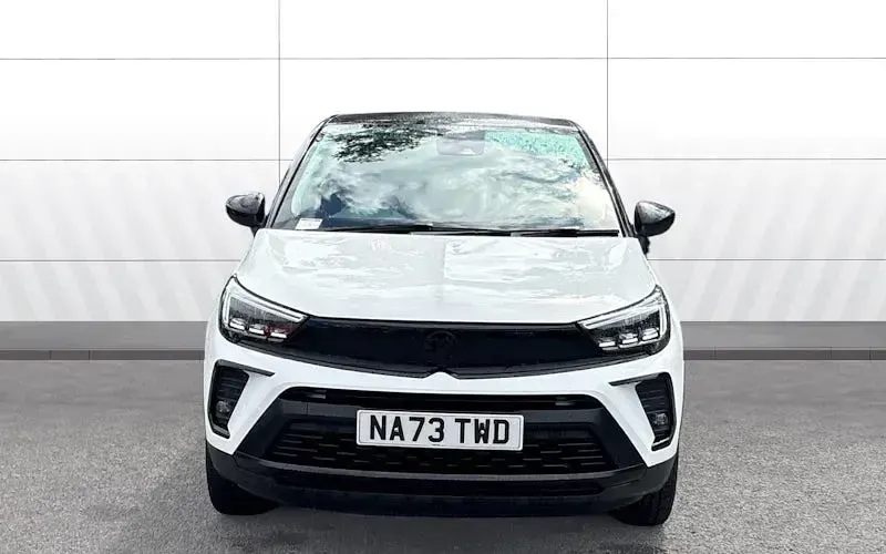 Used Vauxhall Crossland 110 HP (80 kW) 2023 White SUV