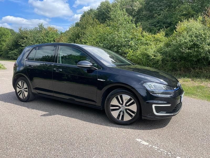 Black Used 2015 VW e-Golf Hatchback | £5,895 - Image 1/4