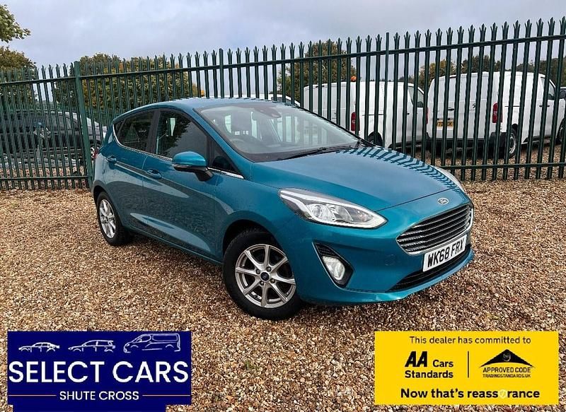 Used Ford Fiesta Zetec 85 HP (62 kW) 2018 Blue Hatchback