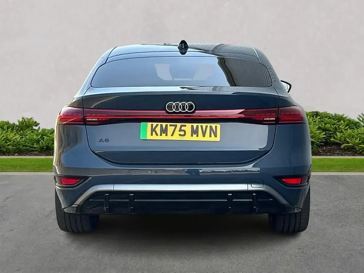 New Audi A6 e-tron S-Line 269 kW (367 HP) 2025 Blue Hatchback