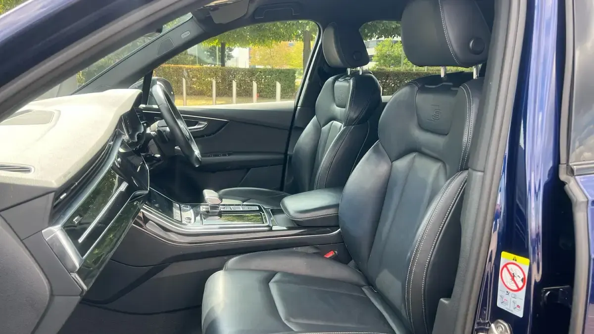 Used Audi Q7 S-Line 231 HP (169 kW) 2021 Blue SUV