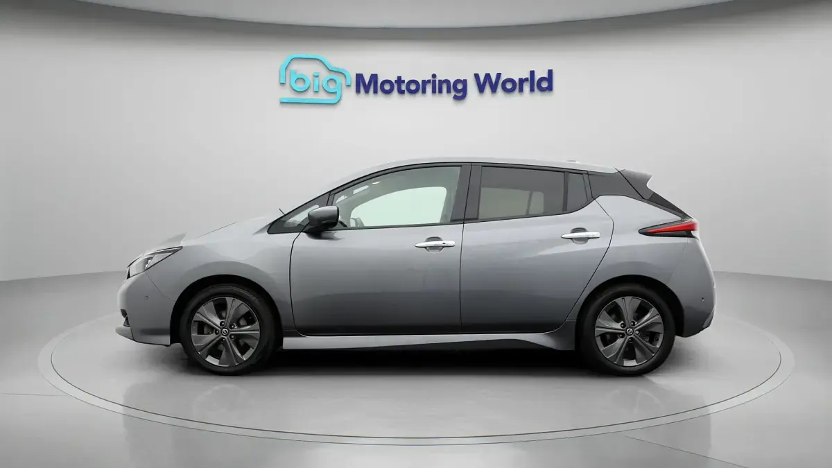 Used Nissan Leaf Tekna 110 kW (150 HP) 2021 Hatchback