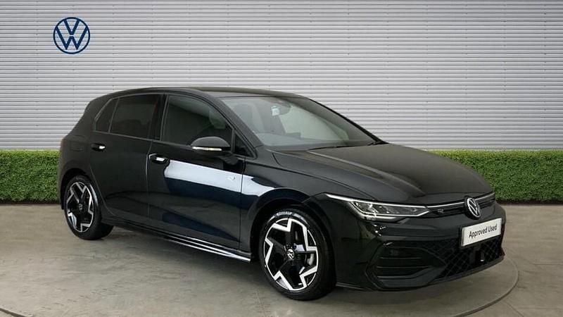 Second-hand VW Golf VIII R-line 150 CP (110 kW) 2025 Hatchback