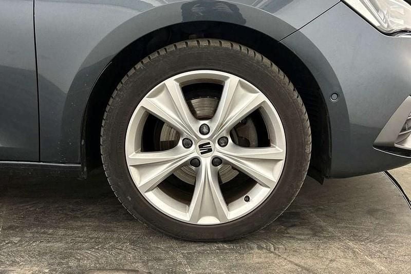 Used Seat Leon FR 147 HP (108 kW) 2022 Grey Hatchback