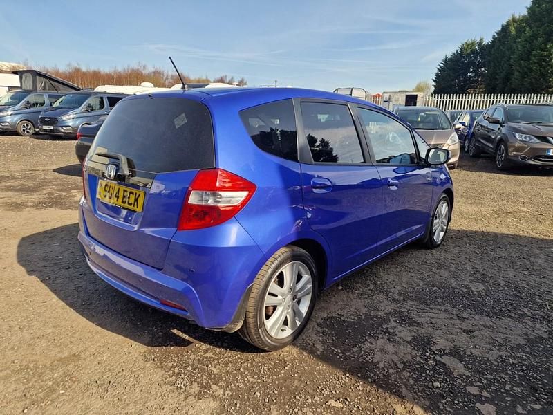 Begagnad Honda Jazz ES 99 HK (72 kW) 2014 Blå Halvkombi