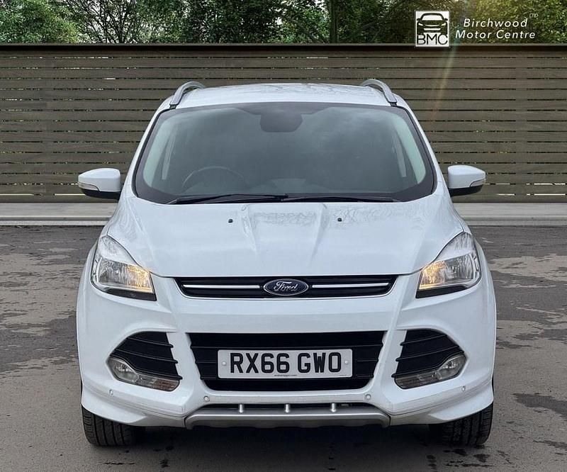 Used Ford Kuga Sport 180 HP (132 kW) 2016 White SUV