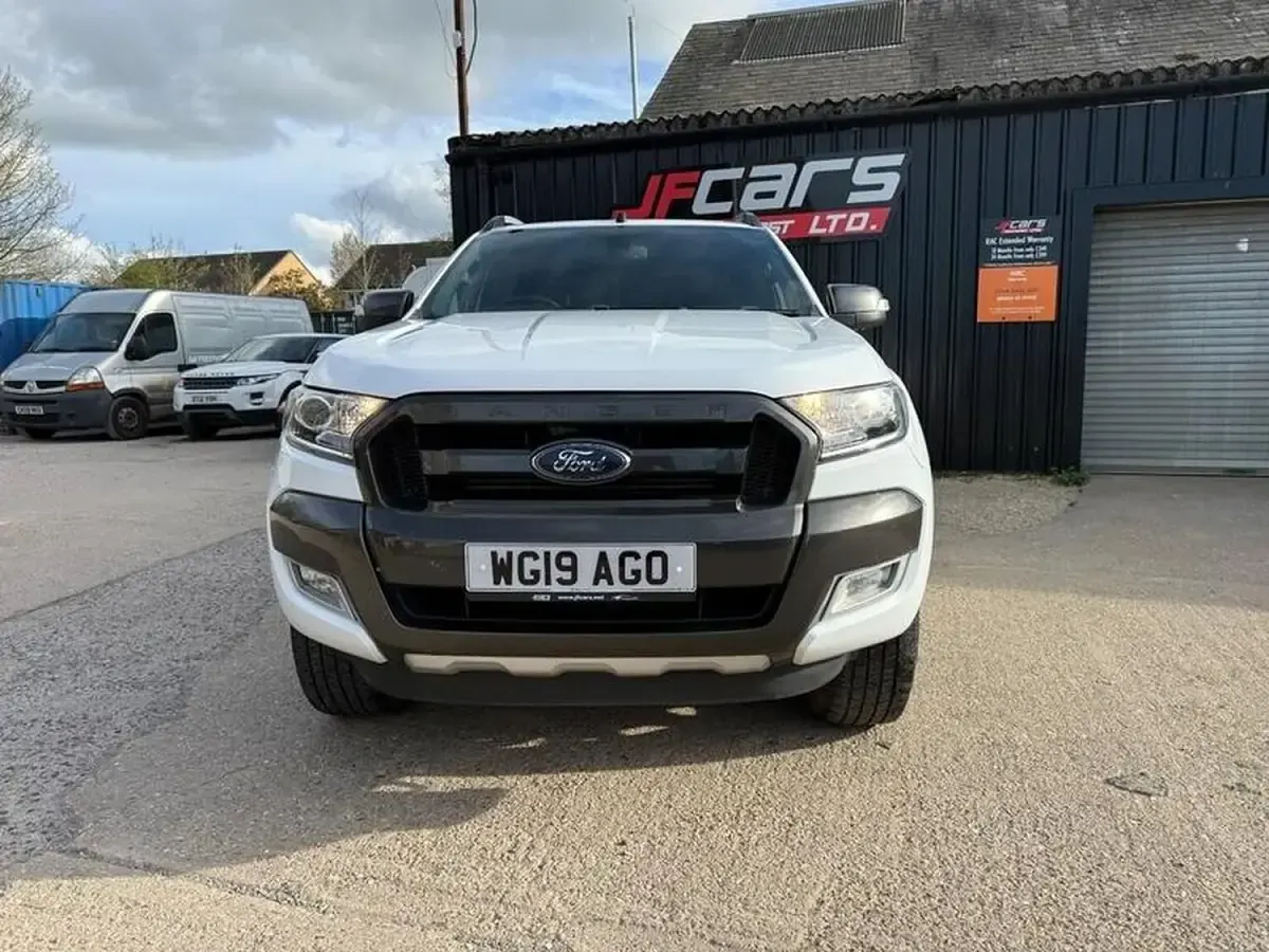 Used Ford Ranger Wildtrack 200 HP (147 kW) 2019 White Pickup