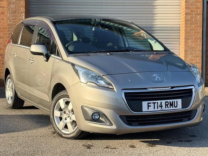 Used Peugeot 5008 156 HP (114 kW) 2014 Grey MPV
