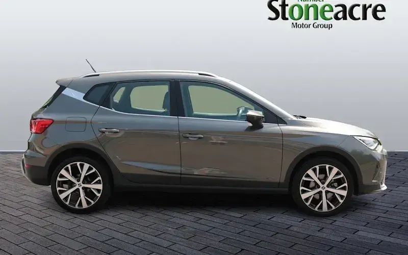 Used Seat Arona Xperience Lux 110 HP (80 kW) 2023 Green SUV